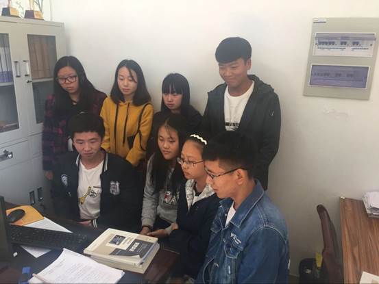 说明: 9051B662F03E653838A231DB1630EAB6