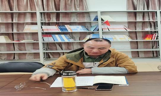 图书馆里的人们
AI 生成的内容可能不正确。